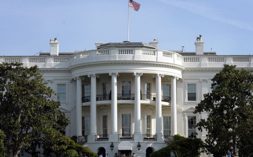 В Белом доме в связи с проверками ФБР уволены шесть работников