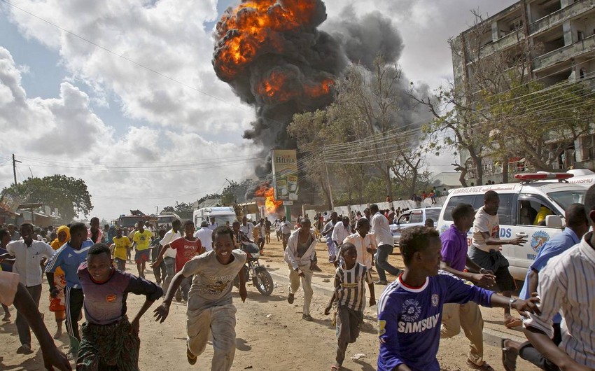 В Сомали при взрыве мины погибло не менее 14 человек  
