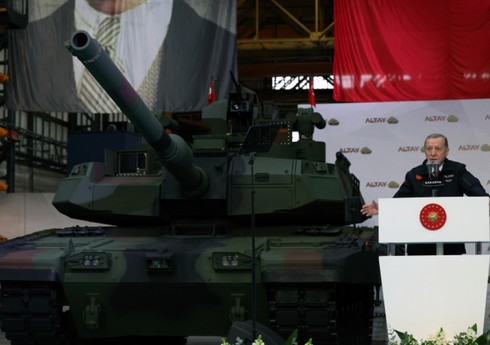 ВС Турции переданы первые национальные танки Altay