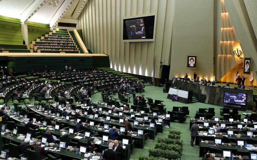 Parliament session in Tehran continues as usual