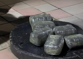 В Азербайджане полицейские обнаружили 23 кг наркотиков за сутки