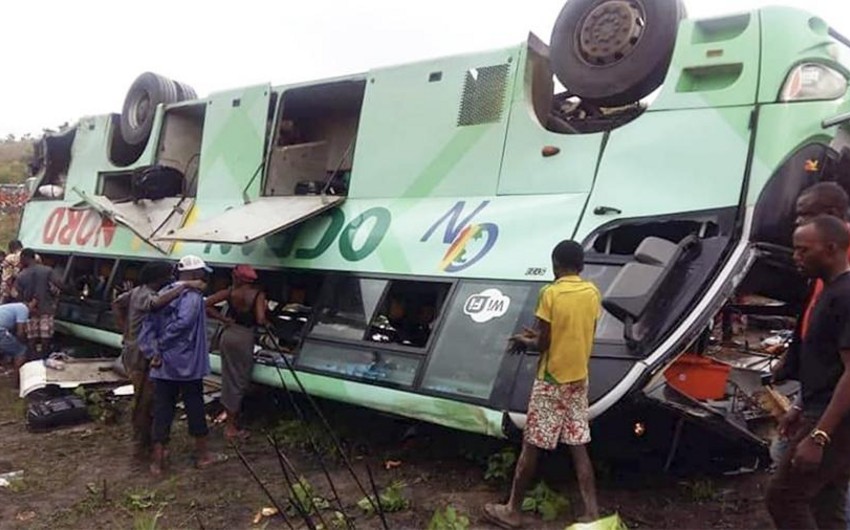 Более 30 человек погибли при столкновении автобуса и бензовоза в ДР Конго