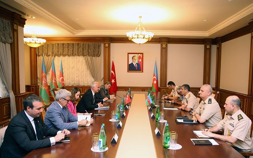 Joint projects that enhance the combat capabilities of the Air Force of Azerbaijan were discussed