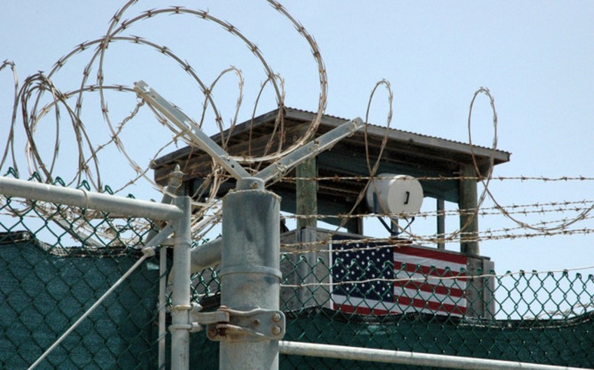 Власти США эвакуировали 700 американцев из Гуантанамо из-за урагана