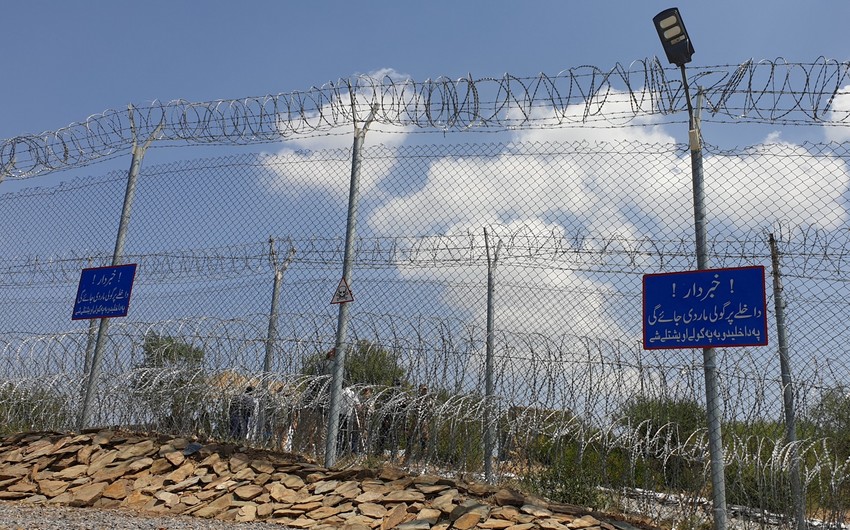 Pakistan shuts key border crossing with Afghanistan