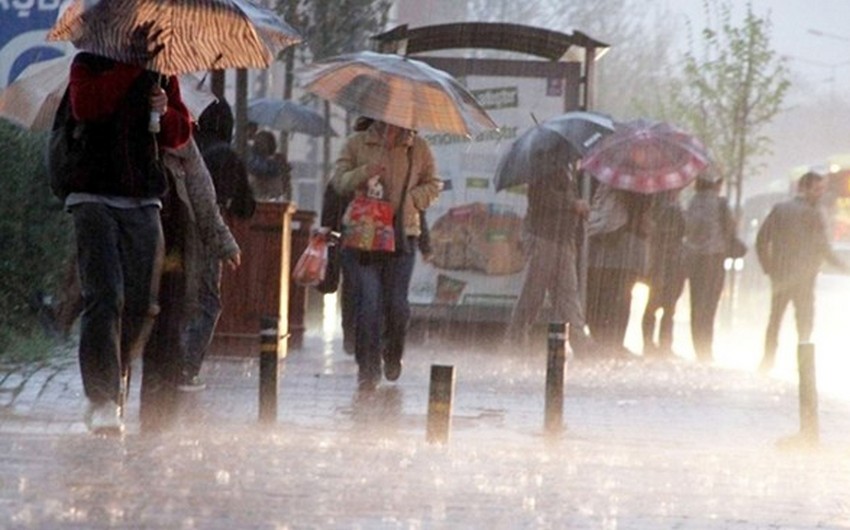 В районах Азербайджана прогнозируются грозы, интенсивные дожди