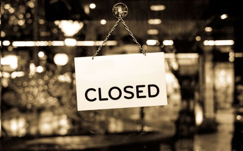 Çexiyada koronavirusa görə mağaza və  restoranlar bağlandı