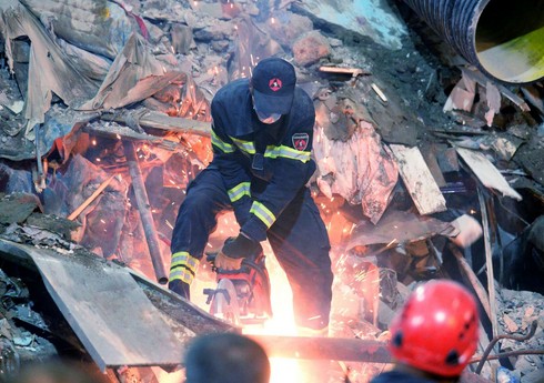 В числе задержанных из-за обвала здания в Батуме есть и гражданин Азербайджана