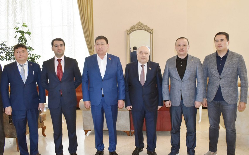 Deputy Speaker of Kyrgyzstan Parliament arrives in Azerbaijan