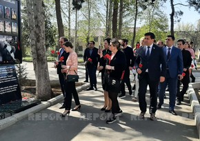 Georgian cultural figures visit area in Ganja destroyed by Armenian Armed Forces