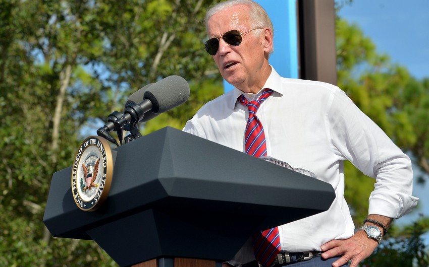  Biden commemorates US coronavirus victims