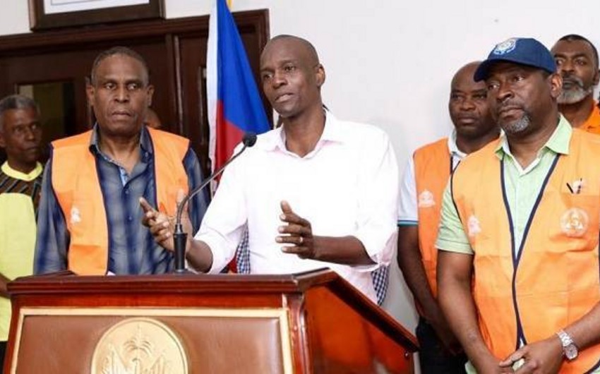 На президента Гаити совершили покушение на государственной церемонии, есть раненые