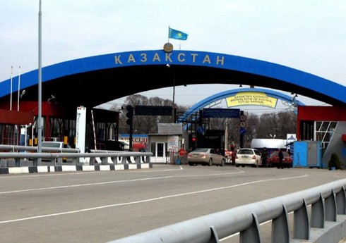 Казахстан открывает 12 автомобильных пунктов пропуска на границе с РФ и Узбекистаном