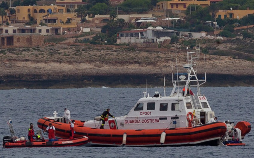 ​В Тунисском проливе спасены почти две тысячи мигрантов
