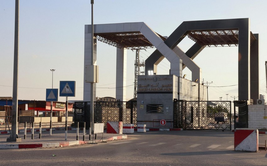 СМИ: Шестую группу освобожденных в Газе заложников доставили на КПП Рафах