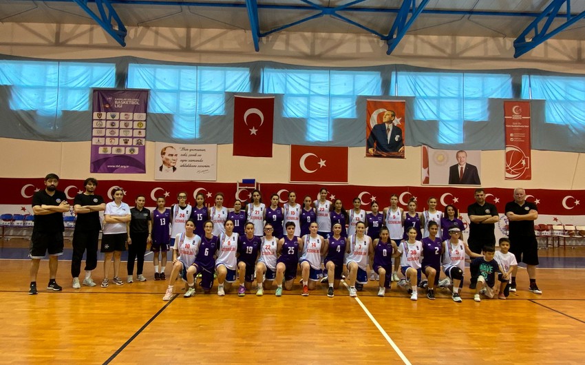 Azərbaycanın basketbol milliləri yoxlama görüşləri keçirib