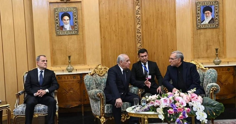 Али Асадов принял участие в церемонии прощания с Ибрагимом Раиси