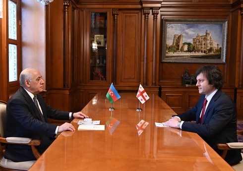 Ираклий Кобахидзе пригласил Али Асадова посетить Грузию с официальным визитом 