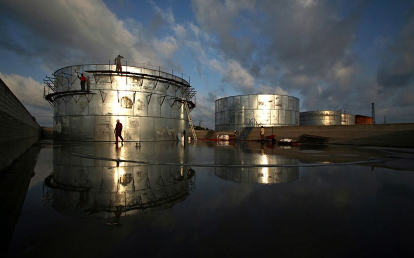 ABŞ strateji neft ehtiyatlarını satmağa hazırlaşır