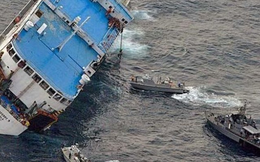 Tailandda göyərtəsində 120 nəfər sərnişin olan gəmi batıb