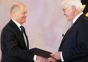 Президент Германии отправил в отставку канцлера Шольца и его кабинет