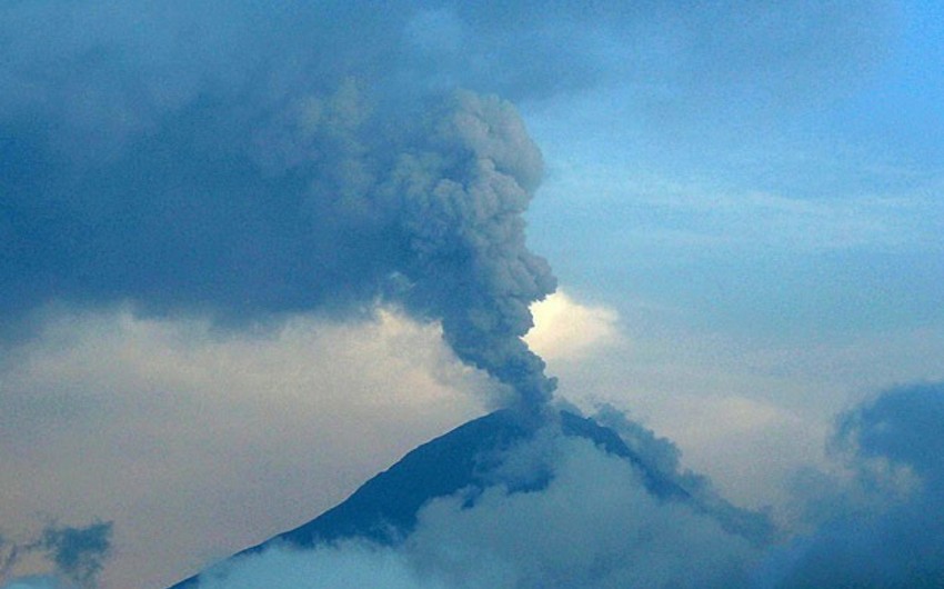 ​Qvatemalada Fueqo vulkanı püskürməyə başlayıb