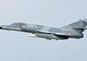 Algeria closes airspace to French military planes