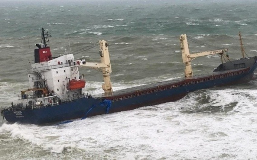 Ship with Azerbaijani citizens on board crashes in Turkey