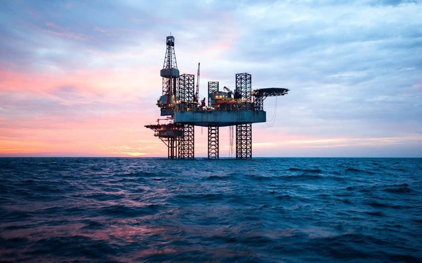 Azerbaijani oil price exceeds $63