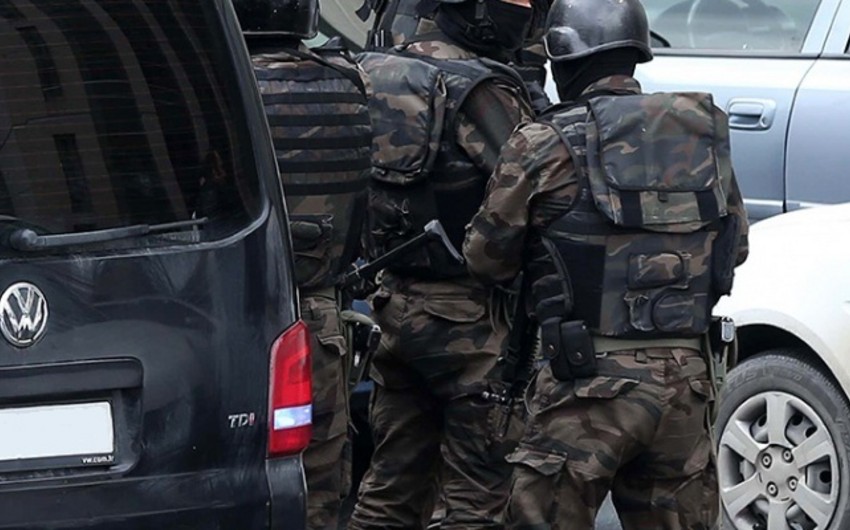 Gürcüstanda polis idarəsinə hücum edilib, bir polis ölüb, biri yaralanıb