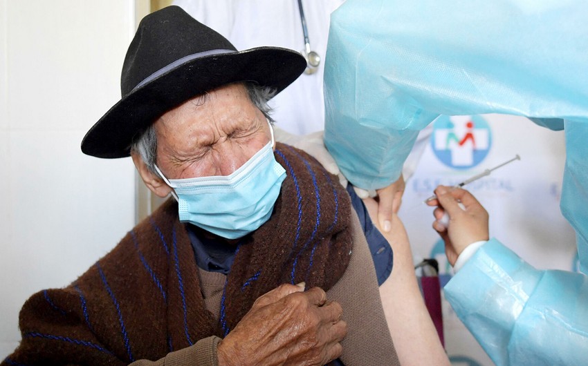 Oldest vaccine recipients in China aged over 100 years