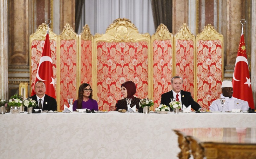 ​В Стамбуле был устроен прием в честь глав государств и правительств ОИС