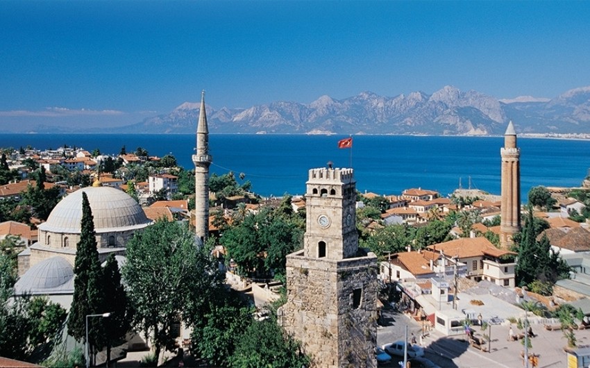 ​Министр туризма Турции пригласил россиян безопасно отдохнуть в стране