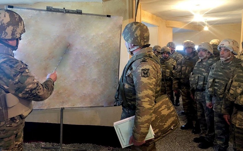 Азербайджанская армия провела рекогносцировку местности в ходе учений