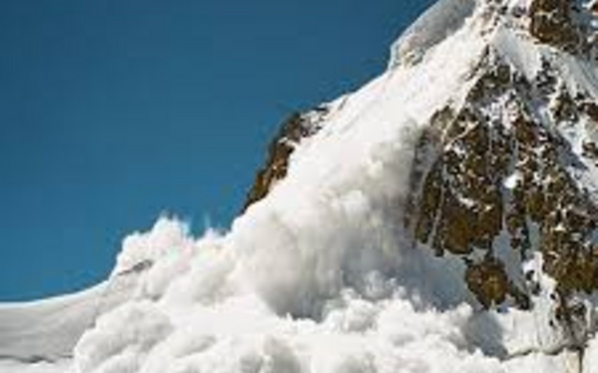 ​В Непале из-за схода снежной лавины пропали без вести около 250 человек