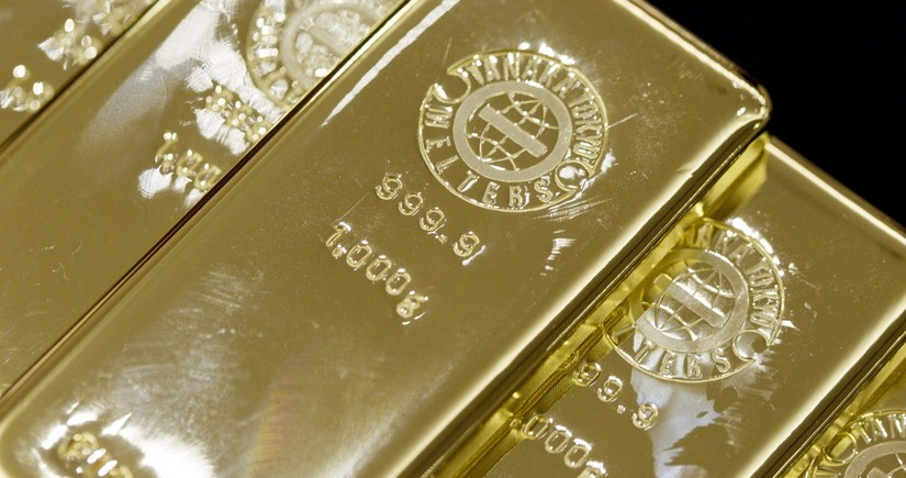 Gold price breaks $2,800 per ounce for first time in history