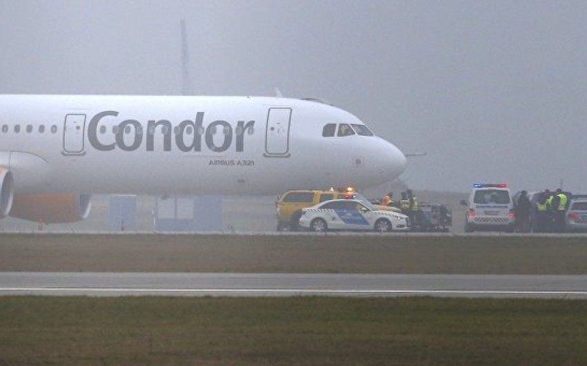 Condor Airlines высылает за пассажирами рейса Берлин-Хургада самолет