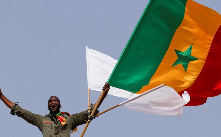 В Сенегале победу на выборах президента одержал Бассиру Диомайе Фай