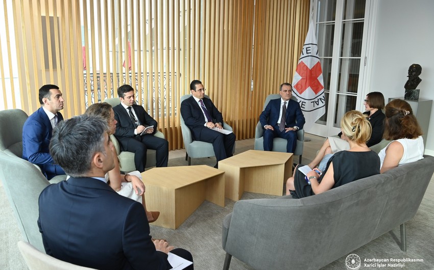 Azerbaijani FM discusses latest situation in region with ICRC president