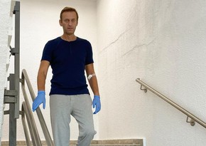 Навального выписали из клиники