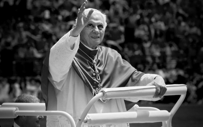 Bakıda Roma Papası XVI Benediktin vəfatı ilə əlaqədar messa keçiriləcək