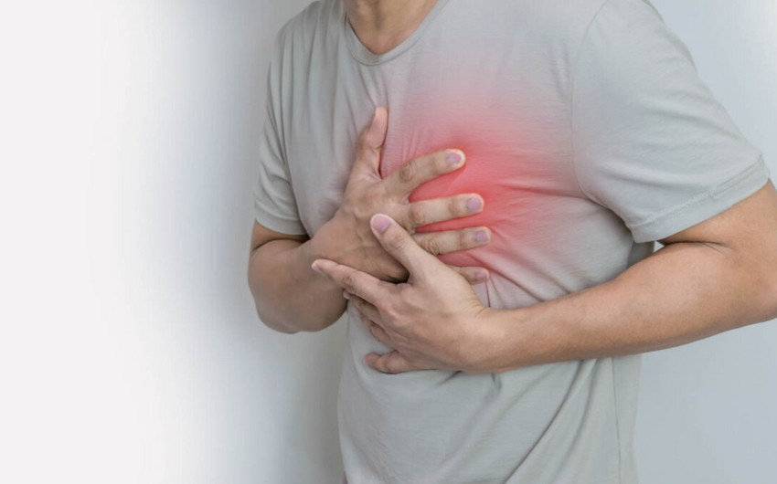 What pain precedes heart attack?
