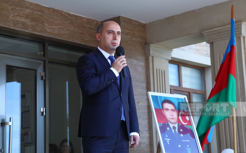 Эмин Амруллаев: День выпускника отмечается в более чем 4 тыс. школах Азербайджана