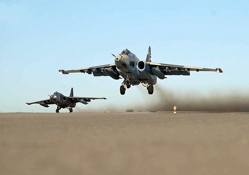 Минобороны Азербайджана: Военные пилоты выполнили учебно-тренировочные полеты