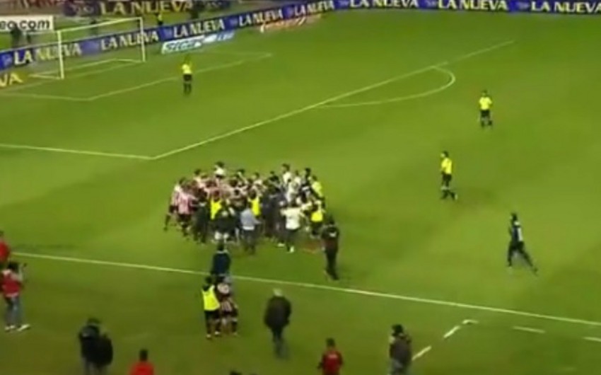 Argentinian match turns into mass brawl between 'Estudiantes' and 'Gimnasia' - VIDEO