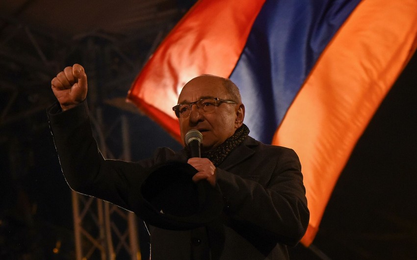 В Армении в отношении лидера оппозиции Манукяна начато уголовное дело