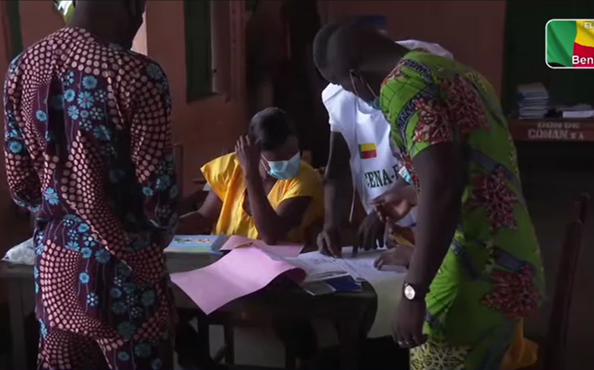 В Бенине началось голосование на президентских выборах
