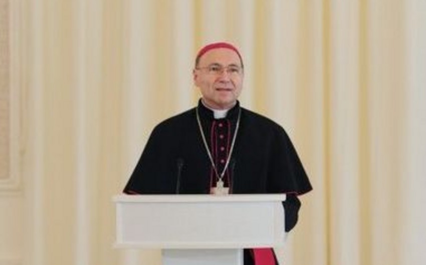 Ординарий: Папа Римский выступает против силового решения нагорно-карабахского конфликта