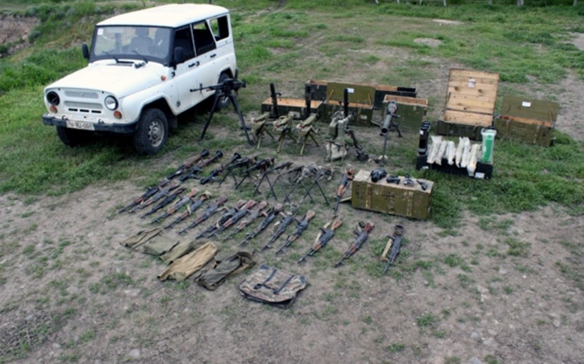Захвачены брошенные на поле боя вооружение и боеприпасы противника - ФОТО
