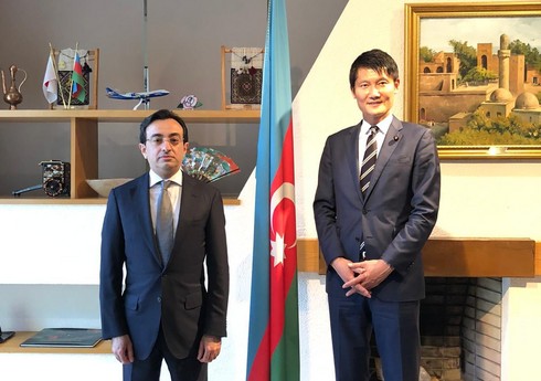 Посол Азербайджана обсудил сотрудничество с членом Палаты советников Японии